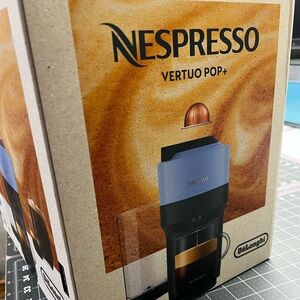 Nespresso Vertuo Pop+ Coffee Machine in Periwinkle